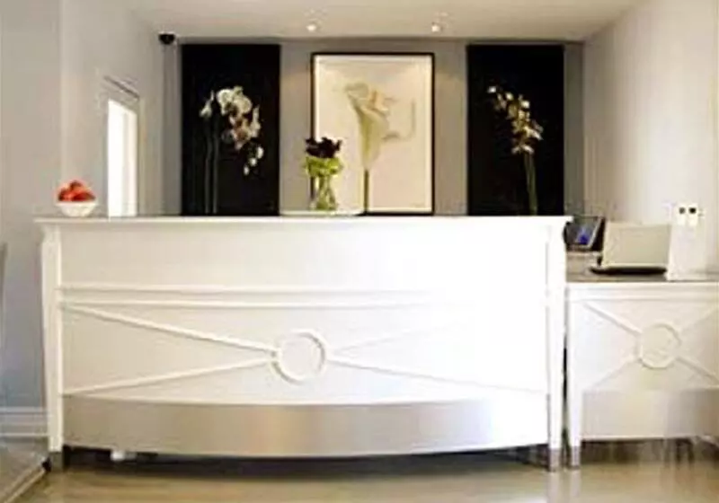 هتل L.a. Sky Boutique