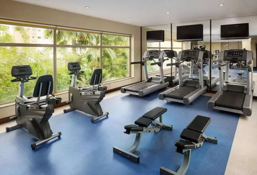 هتل Park Inn By Radisson Al Khobar