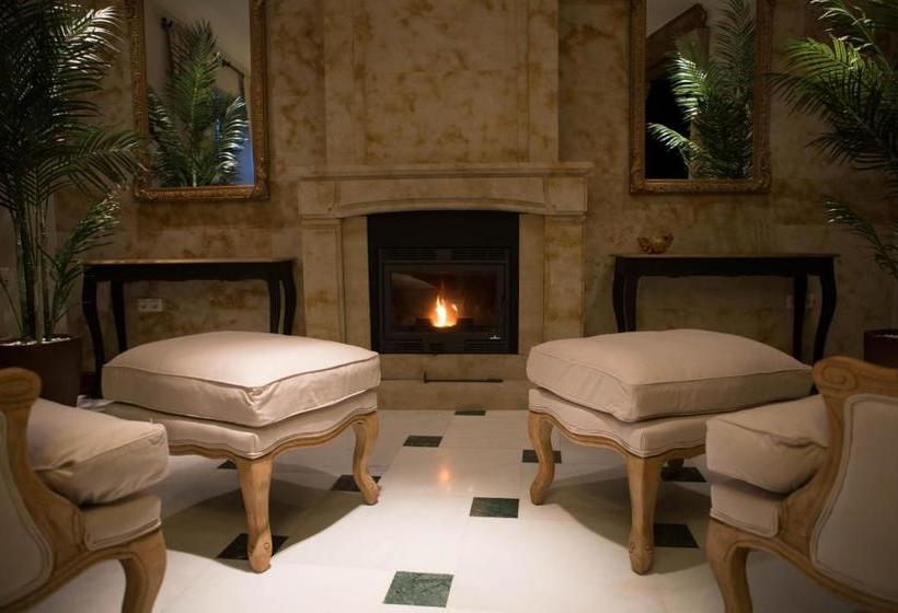 Отель Posada Isabel De Castilla