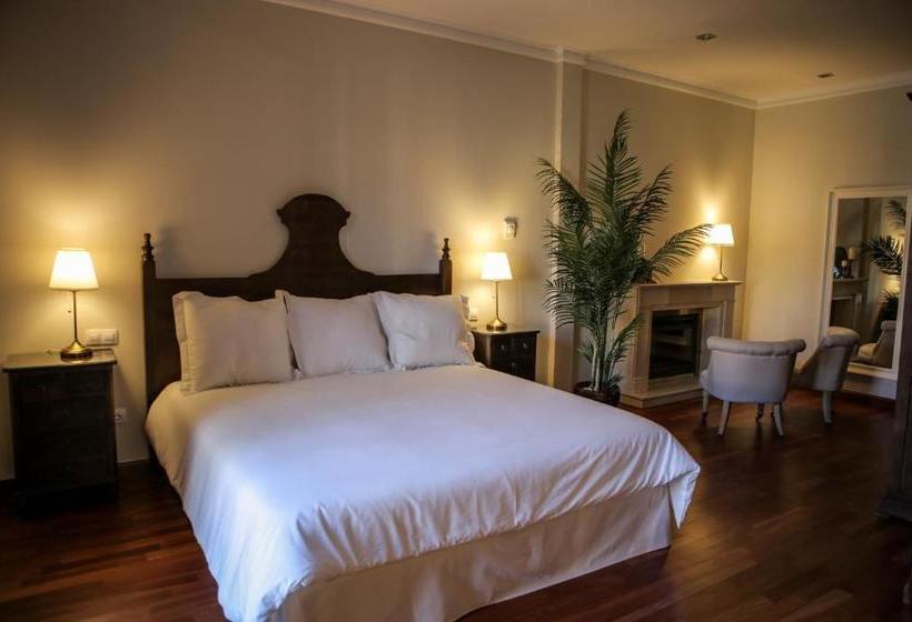 Отель Posada Isabel De Castilla