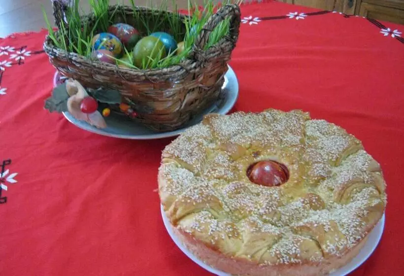 هتل Risto's Guest House