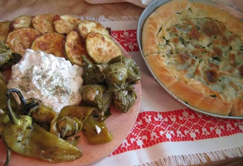 هتل Risto's Guest House