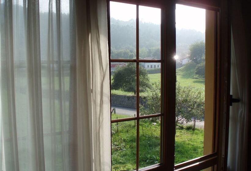 교외 호텔 Pugide