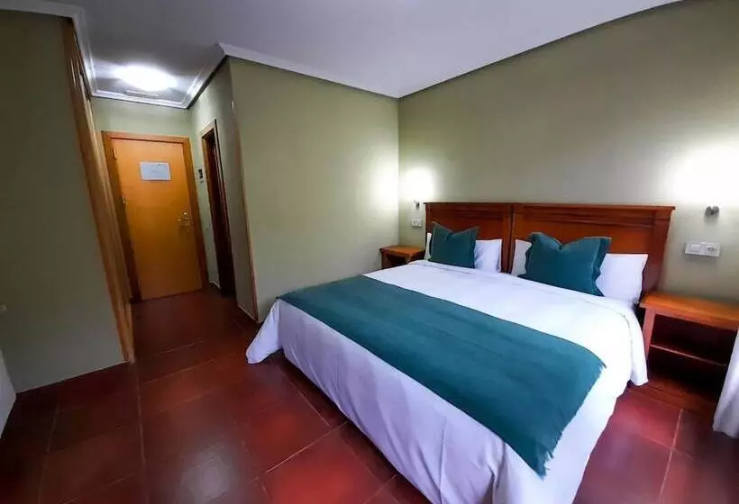 هتل روستایی Pugide