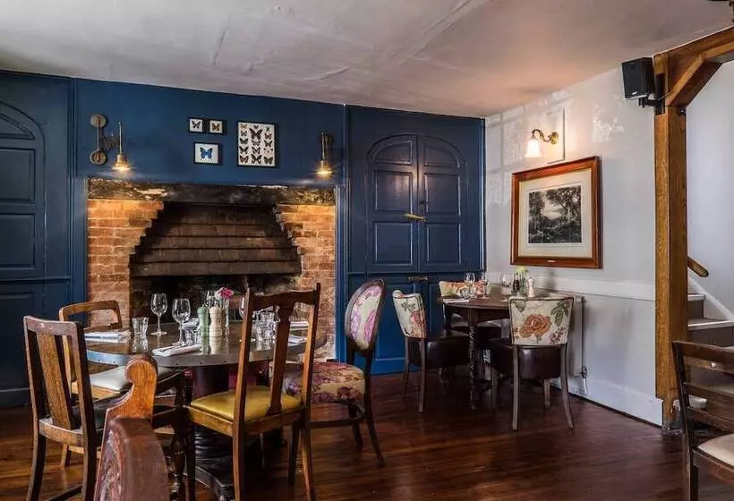 فندق The Lamb Inn