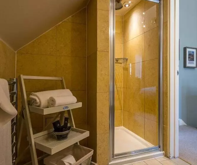 فندق The Lamb Inn