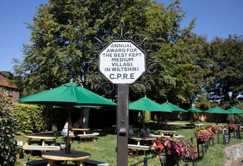 فندق The Lamb Inn