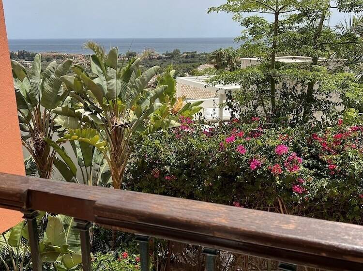 فندق The Marbella Heights Boutique