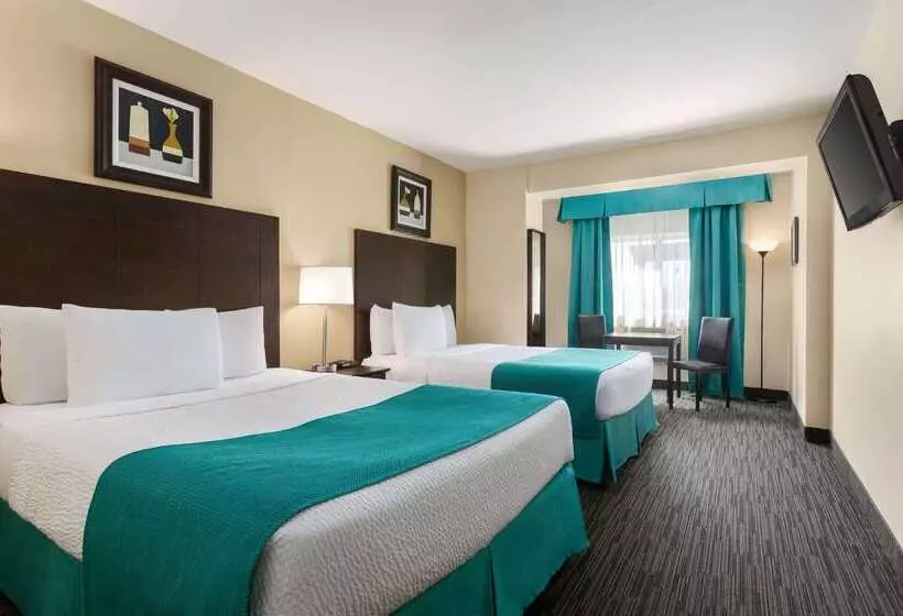Мотель Days Inn By Wyndham Montreal East
