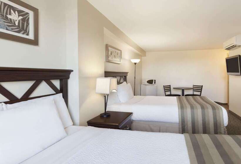 مُتل Days Inn By Wyndham Montreal East