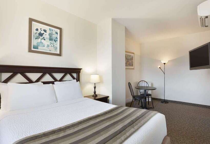 مُتل Days Inn By Wyndham Montreal East