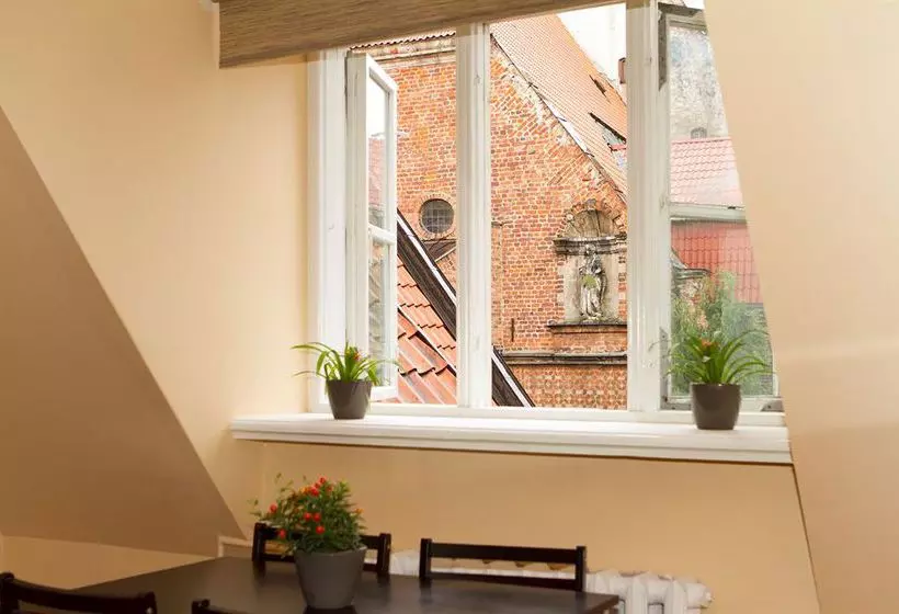 Red Roofs Hostel