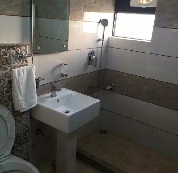 Hotel Golden Sunrise Inn