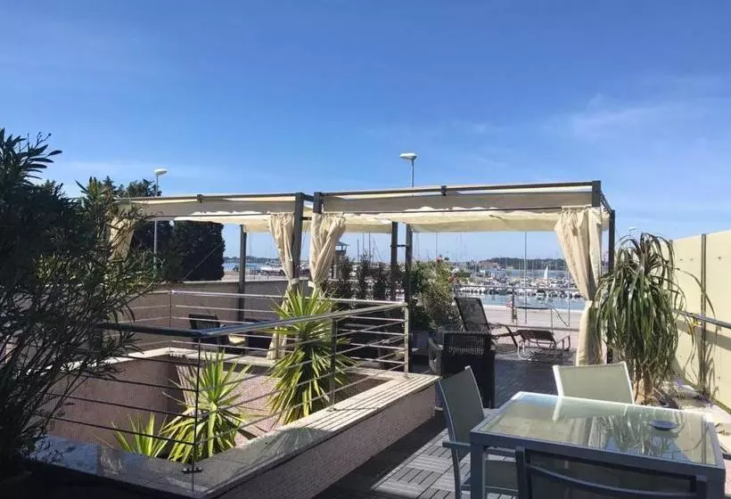 Apartamentos Puerto Basella