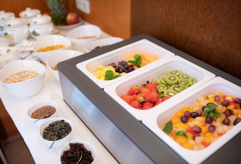 Отель Beethoven