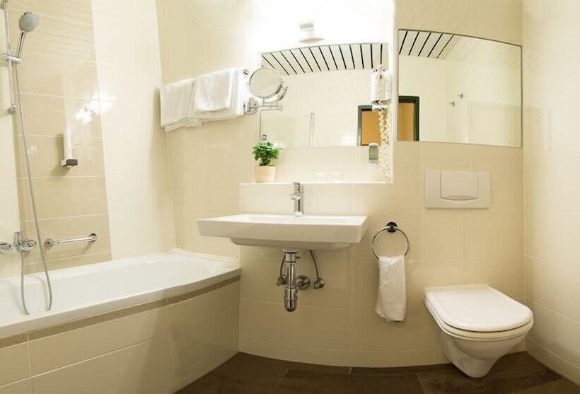 Отель Beethoven