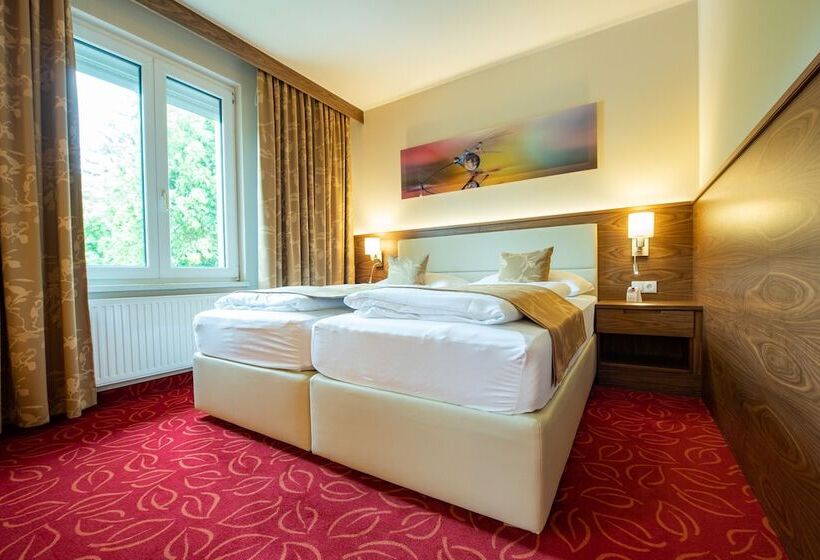 Отель Beethoven