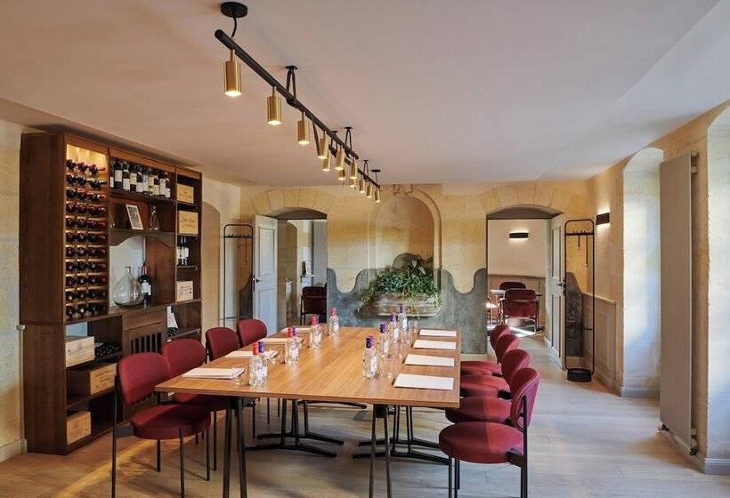 هتل Château Hôtel Grand Barrail