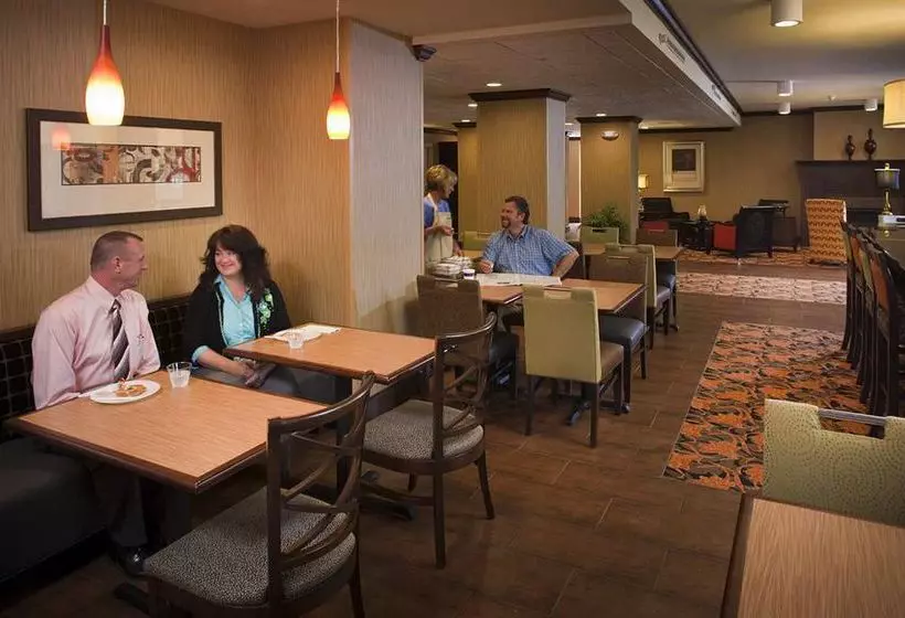 Отель Hampton Inn Asheville - I-26 Biltmore Square