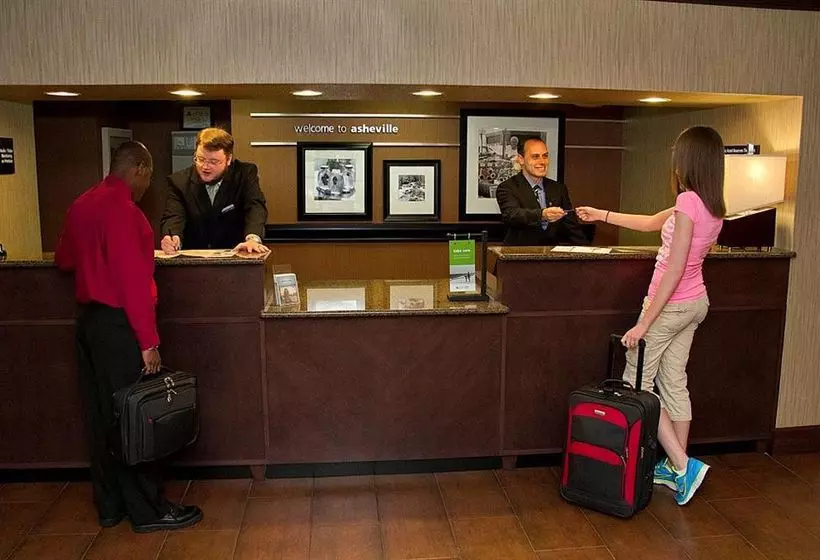Отель Hampton Inn Asheville - I-26 Biltmore Square
