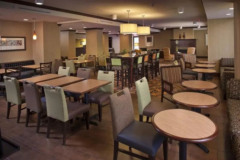 Отель Hampton Inn Asheville - I-26 Biltmore Square