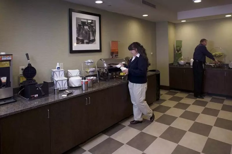 Отель Hampton Inn Asheville - I-26 Biltmore Square