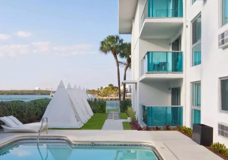 ホテル Beach Haus Bal Harbour