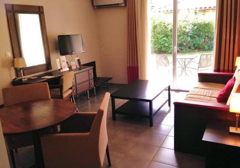 فندق Les Pins Galants