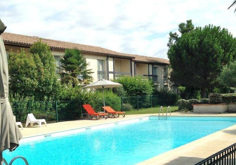 فندق Les Pins Galants