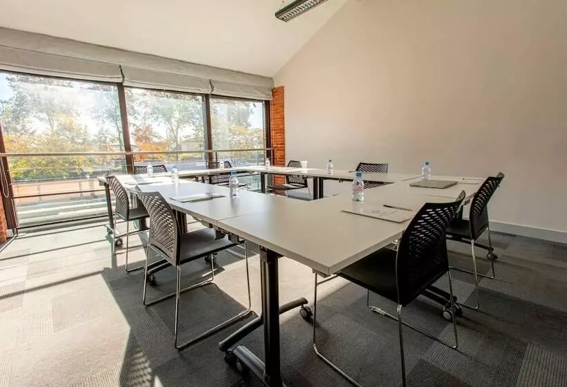 Отель Les Pins Galants