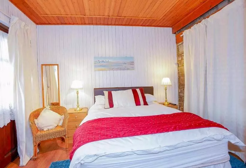 בית מלון כפרי Seven Stars