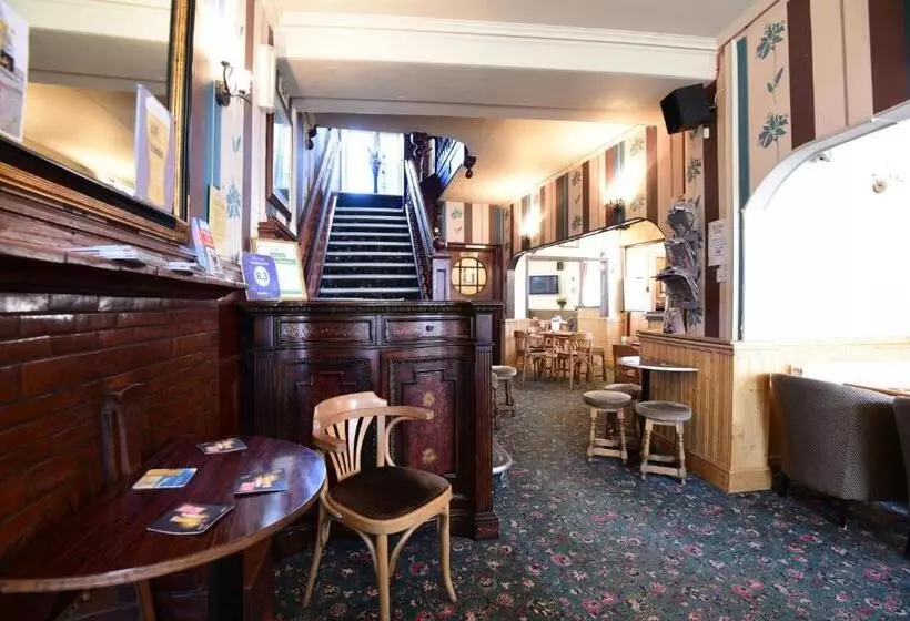 Отель The Black Bull Inn