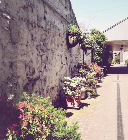 Отель The Black Bull Inn