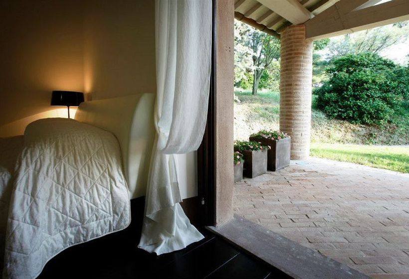 酒店 Tenuta Santi Giacomo E Filippo