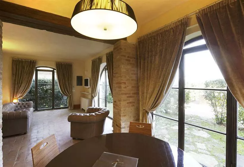 ホテル Tenuta Santi Giacomo E Filippo