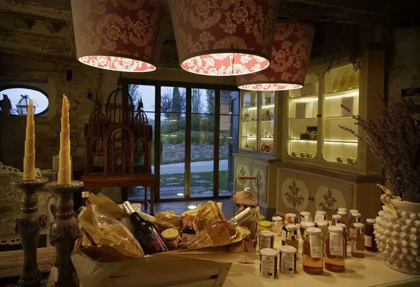 ホテル Tenuta Santi Giacomo E Filippo