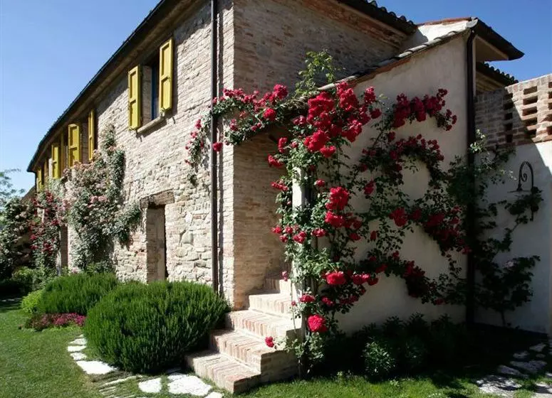 ホテル Tenuta Santi Giacomo E Filippo