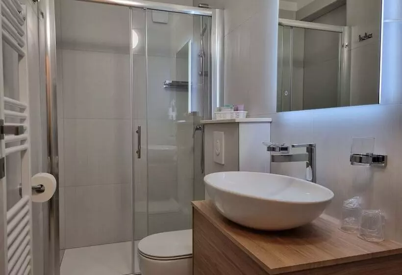 هتل Villa Daniela