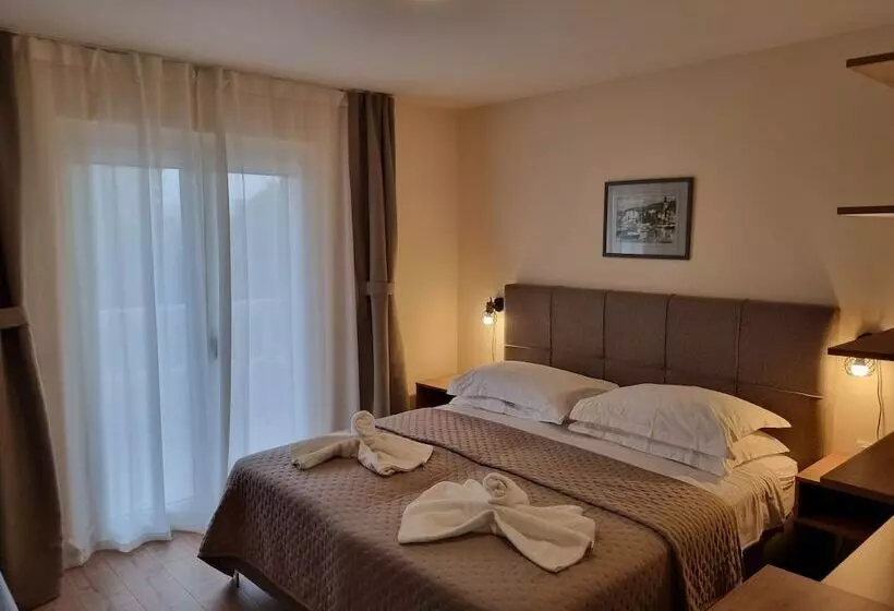 هتل Villa Daniela