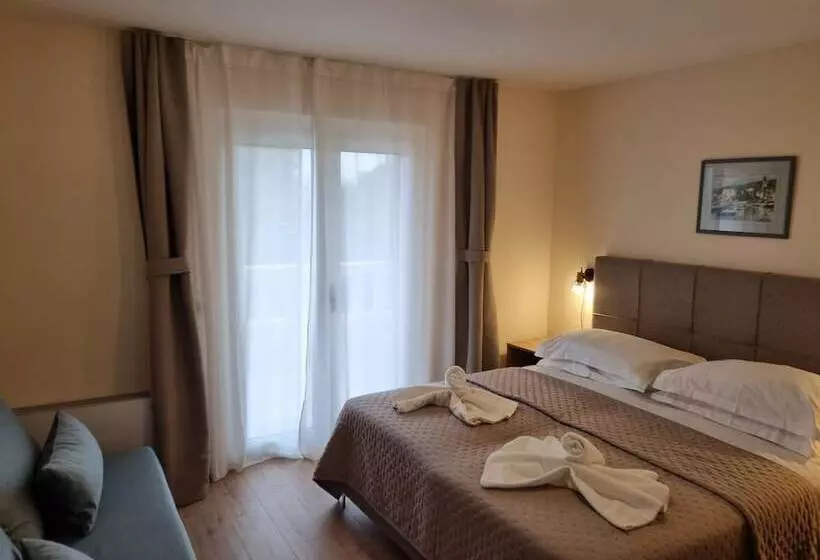 هتل Villa Daniela