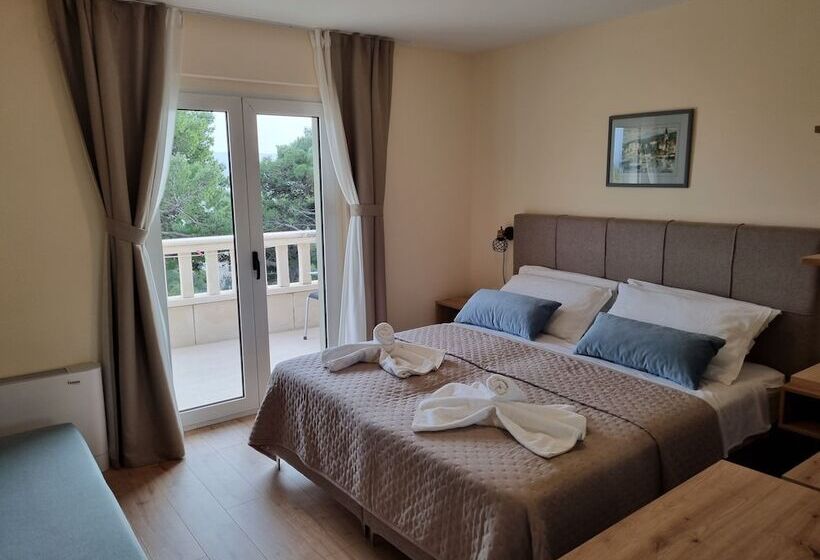 هتل Villa Daniela