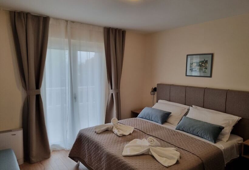 هتل Villa Daniela