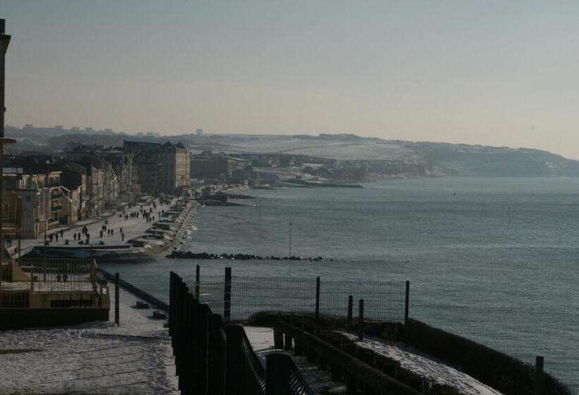 فندق Villa Trémail   La Plage Au Pied De Votre Chambre