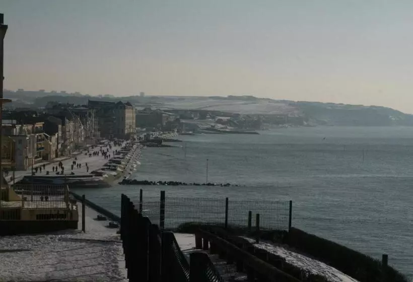 酒店 Villa Trémail   La Plage Au Pied De Votre Chambre