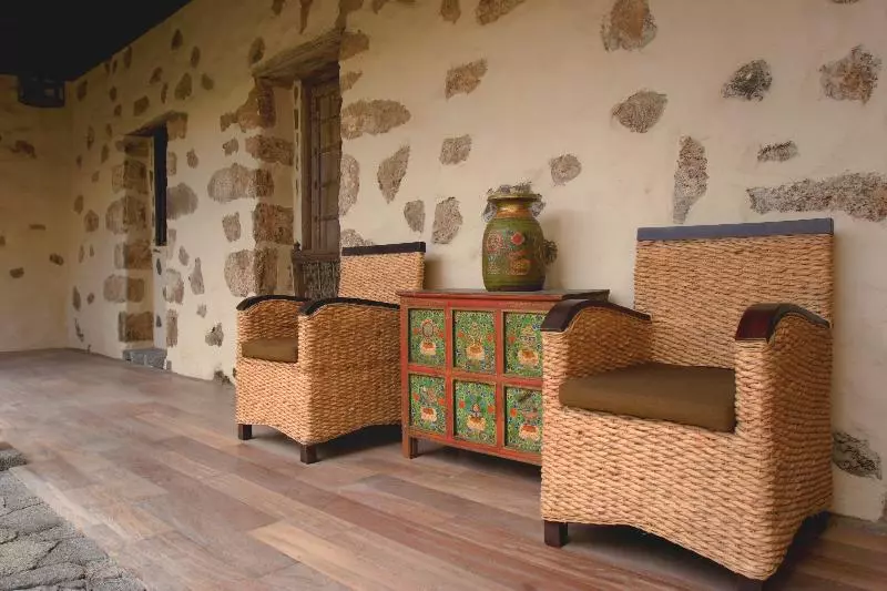 Oasis Casa Vieja Hotel Boutique