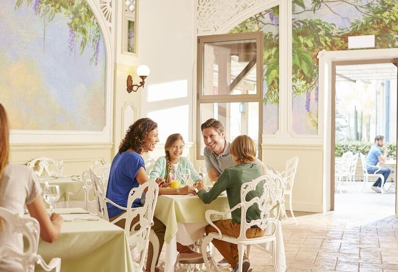 Portaventura Hotel Gold River