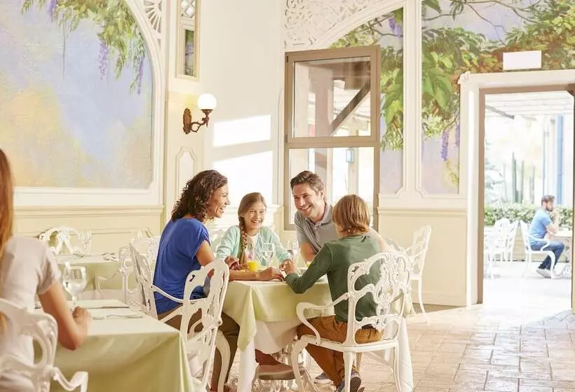 Portaventura Hotel Gold River