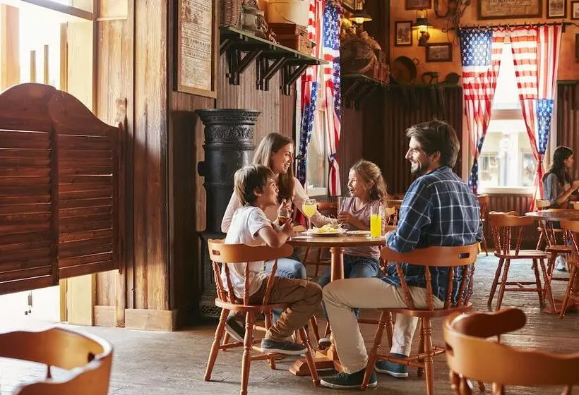 Portaventura Hotel Gold River