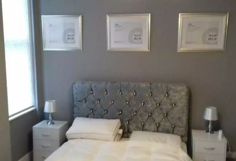 Lansdown House Bed & Breakfast