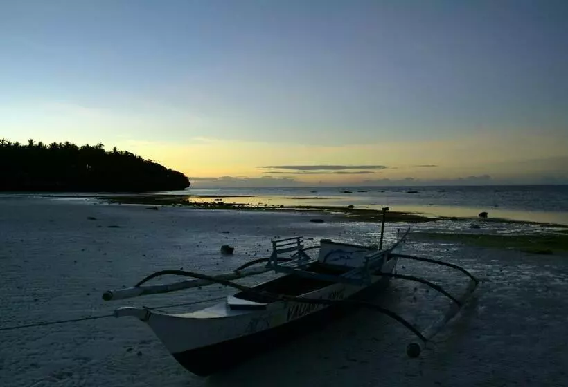 هتل Masamayor's Beach House And Resort